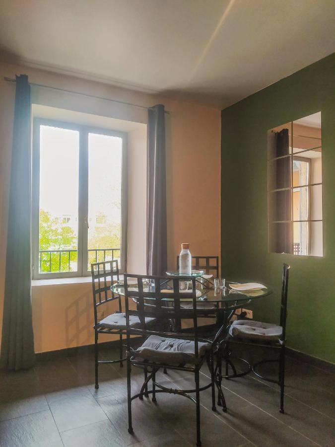 Spacieux Appartement Au Calme 15Min Sud De Lyon Proche Metro Et Gare Confluence Aquarium Gerland Oullins Eksteriør billede